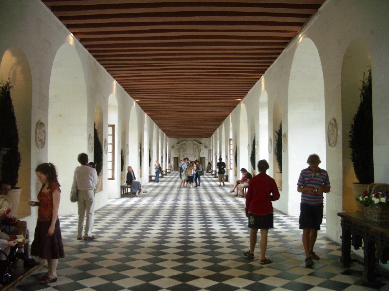 Erdgeschoss der Galerie