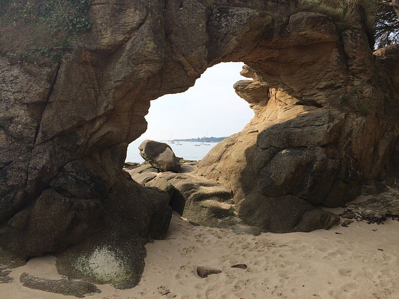 Der durchbohrte Felsen