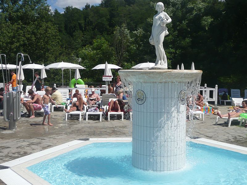 Figline Valdarno CP am Brunnen