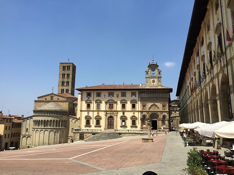 Arezzo Piazza Grande Kirche Santa Maria della Pieve
