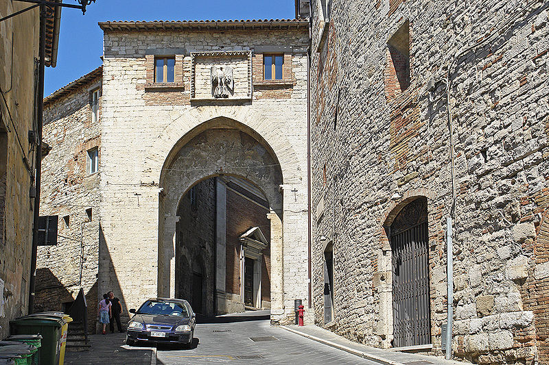 Todi_Stadttor