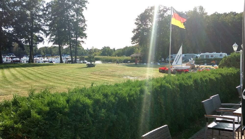 Fürstenberg SP am Wasser