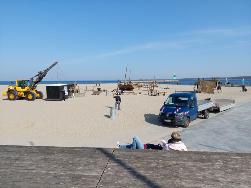 der Strand wird hergerichtet